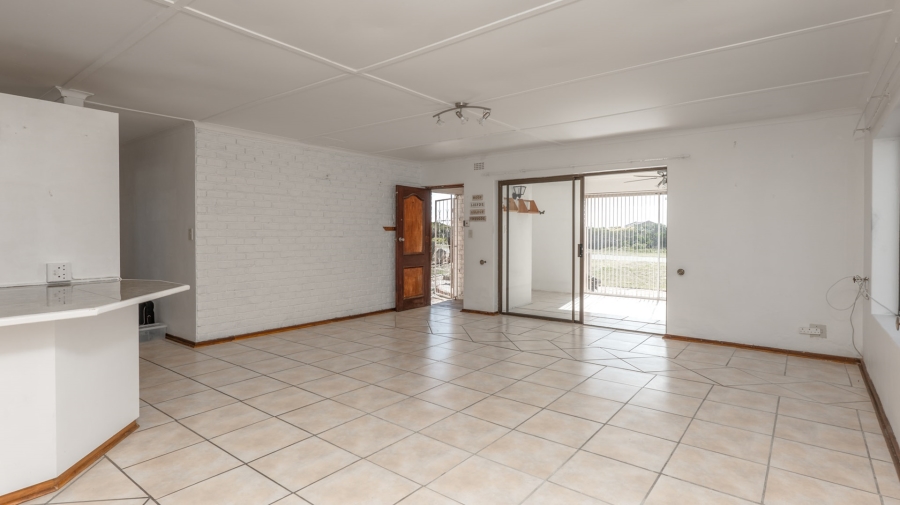 To Let 3 Bedroom Property for Rent in Struisbaai Western Cape